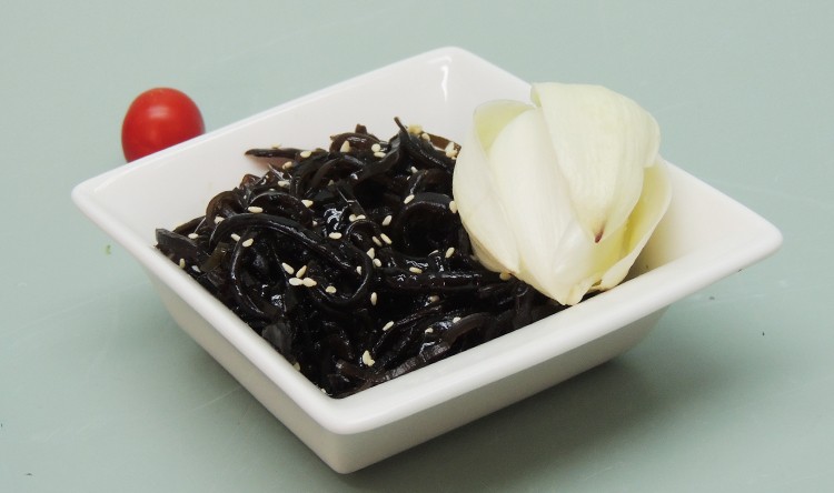 日式料理佃煮调味海带 &ndash; 芝麻海带